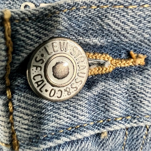 LEVI’S White Label Orange Tab Light Wash Jean Shorts Rolled Cuff Womens 25 In - Picture 3 of 6